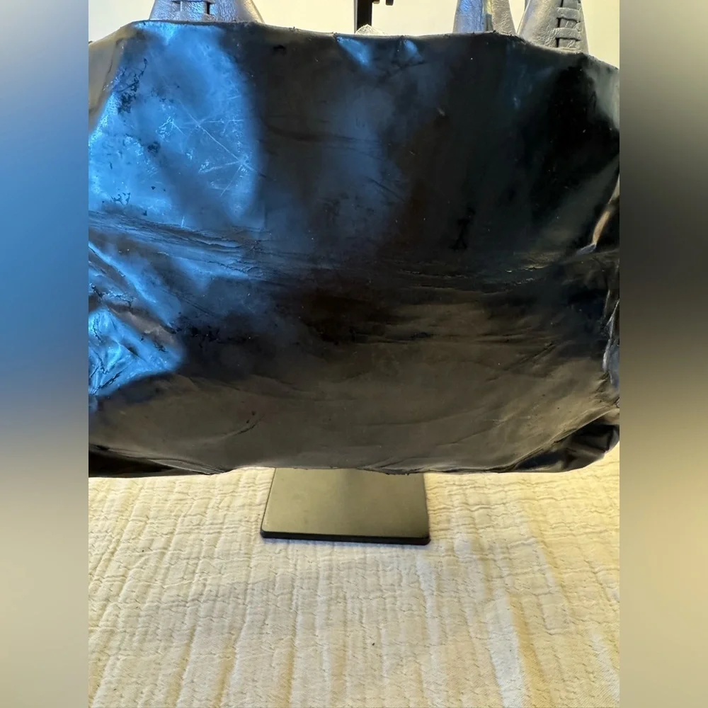 Salvatore Ferragamo Black Patent Fixer Bag (Heavy damage) - Picture 9 of 16